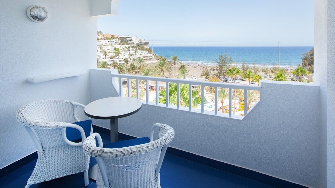 Corallium Beach By Lopesan Hotels